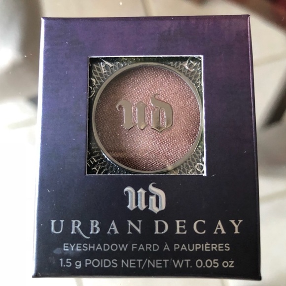 Urban Decay Chopper Single Eyeshadow - Picture 3 of 4